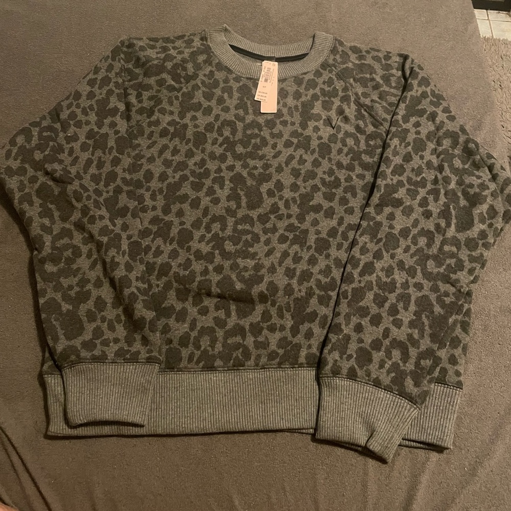 NWT Victoria's Secret Charcoal Leopard Print Sweater - size S